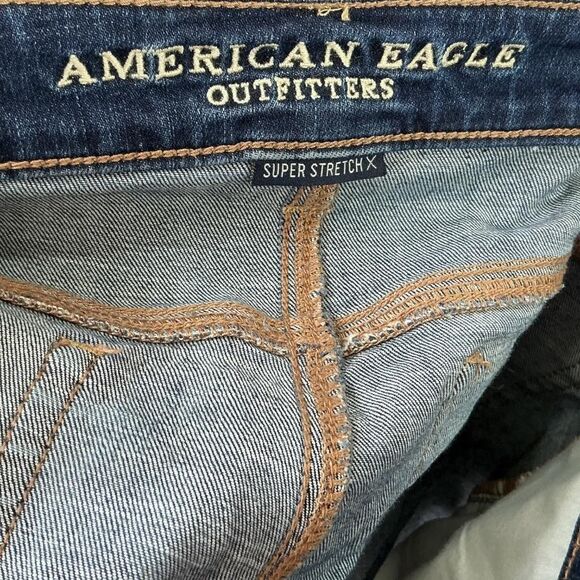 American Eagle Jean Shorts Women 10 Blue Hi-Rise Shortie Super Stretch Distress - Picture 6 of 8